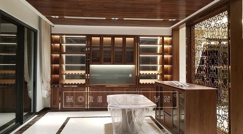 Mẫu tủ bếp biệt thự gỗ óc chó cao cấp là sự lựa chọn lý tưởng cho những gia đình có khoảng bếp rộng rãi, sang trọng.